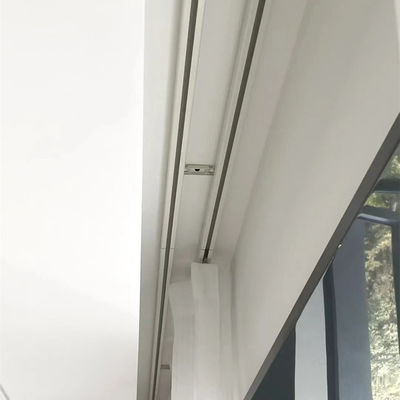 De stille Golf Vouwende Motor van het Spoorwifituya van het Smart Homealuminium Gemotoriseerde Gordijn voor Slaapkamer