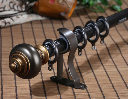 Kappen van het de Harsbeëindigen van de venster Decoratieve Luxe 28mm de Holle Staaf van het Aluminiumgordijn