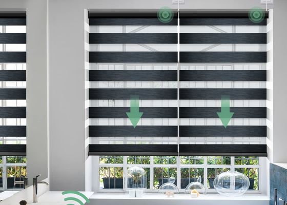 Het Gelamineerde Type van Grey Motorized Vouwgordijnen pvc voor Woonkamer