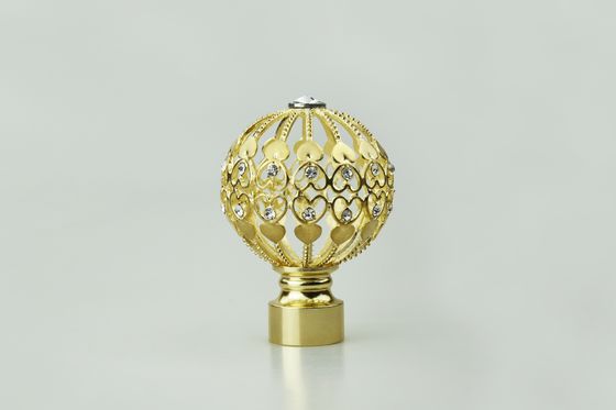 Van de het kristaldiamant van het fabrieks directe in het groot nieuwe ontwerp gouden van het het metaalgordijn van het finialsgordijn de staaftoebehoren