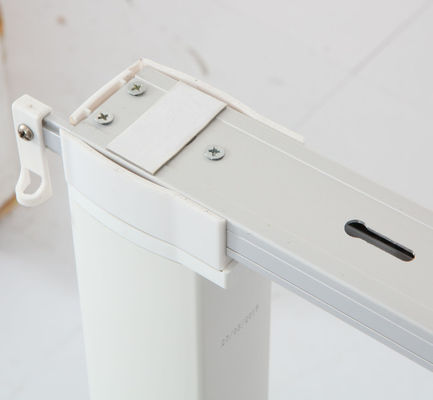 Regelbare Gemotoriseerde het Gordijnsporen van het Sporen Elektrische Gordijn Spoor met Katrolsysteem