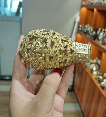 in het groot van de de prijs gouden kleur van de gordijnstaaf van het het metaaleind van het de kappen finial gordijn de staaftoebehoren