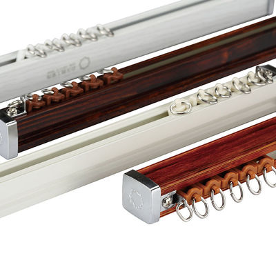 Spoor van het aluminium het L-vormige Stille Gordijn met ElektroforeseOppervlaktebehandeling