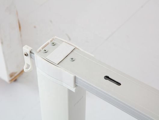Het elektrische Telescopische Stille Materiaal van de het Aluminiumlegering van het Gordijnspoor Regelbare