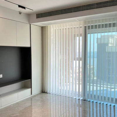 Het regelbare Flexibele Verticale Zonneblindengordijnen Lichte Overbrengen voor Hotels