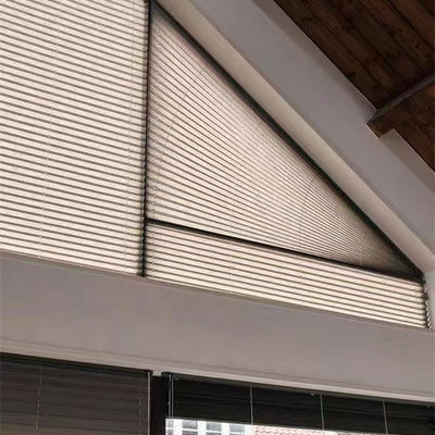 De Honingraatzonneblinden van de polyester Materiële Douane Automatisch voor Decoratie