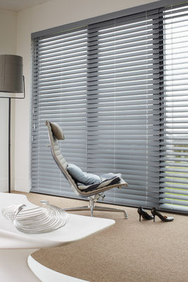 Luxe de Woonkamer Elektrische Horizontale Zonneblinden van de Configuratie Boorhardware