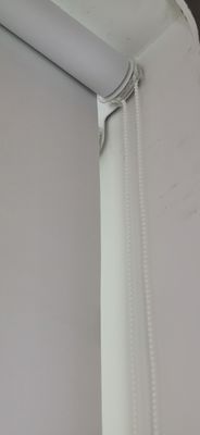 Zonlichtstof 5% Open Rate Fabric Roller Shutter Window voor Balkon Handcontrole