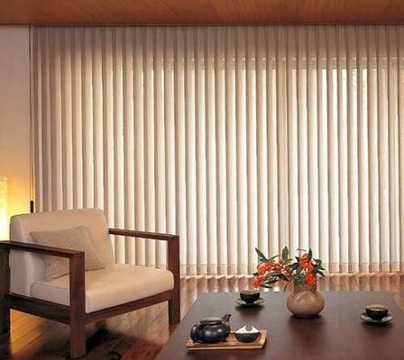 Het elektrische van de het vloer-aan-Plafond van de de Zonneblindenwoonkamer van het Droomgordijn Verticale Verticale Verticale Witte Gordijn Vensterelektriciteitspanne