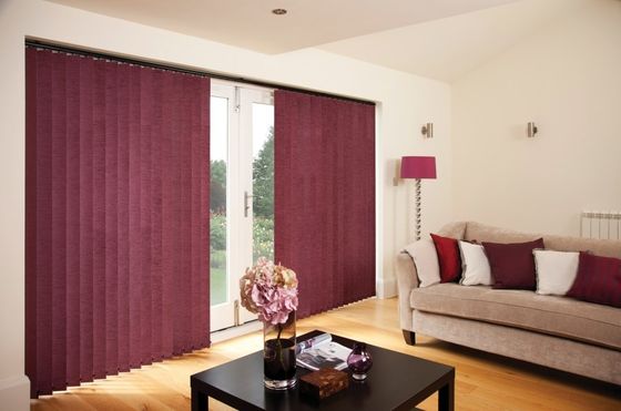 Rode Verticale Gordijn Elektrische Elektriciteitspanne Geschikt voor Woonkamer, Slaapkamer, Bureau, Balkonverdeling