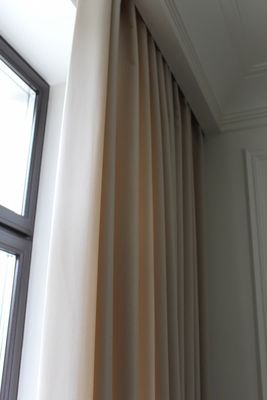 Het semi Gordijn van het Blindheidsbureau drapeert van het Balkon het Verticale Zonneblinden van de Slaapkamerbadkamers Gordijn van de de Stoffentrekkracht